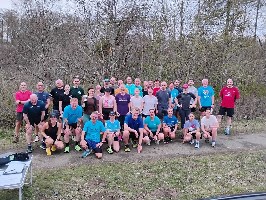 Group Photo of fiddler's competitors at end of race.